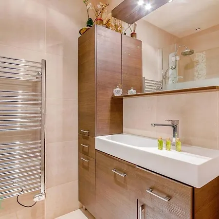 Constantinople - Ci - Furnished 3 With Balcony Apartmán